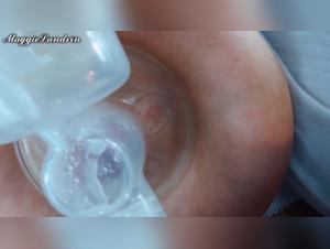 Il suo piacere, il nostro nettare: esplodere il seno in eiaculazioni lattiche