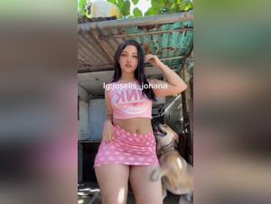 Watch this teen in extreme sex scenes with her dog