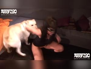 Esplora i desideri piu profondi: scopata canina e piacere puro.