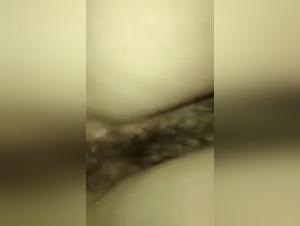 Esplora il lato oscuro del desiderio: scopate canine estreme e senza limiti.