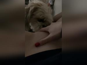 Wilde Liebschaften: Frauen und Hunde in extremer Erotik
