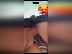 Selbst gemachter Zoophilia-Hardcore - Latina unter Hundekontrolle
