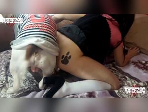 How a sexy slut first time have her dog with the hole in the wall - the results are incredible