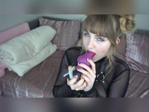 Discover a Unique Zoophilia Video