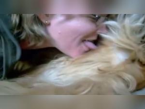 Video of Extreme Sex with a Dog