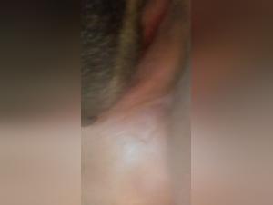 Vidéo de zoophilie mettant en scène une BBW et son chien