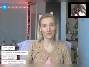 Regardez Cette Webcam Girl et Son Chien dans une Scène de Sexe Bestial